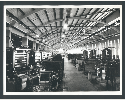 Vista Interior de fábrica de neumáticos INSA, Industria Nacional de Neumáticos